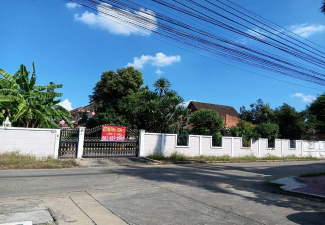 ��ҹ ����Built �ǹ�ѡ