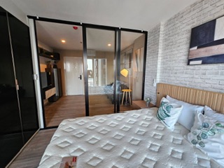 �͹������� �ҧ�ҡ�ا෾