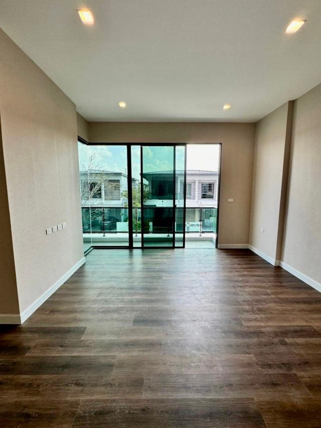 ��ҹ ����Built ��Դ�/9