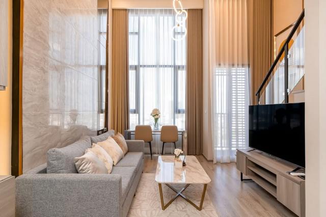 �͹�������ͧ ��بѡ�