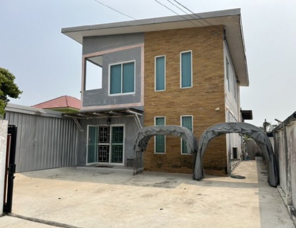 �ç�ҹ ����Թ 76,000 �ҷ/��͹