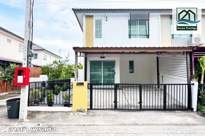 ขายทาวน์เฮ้าส์ 2,390,000 บาท หลังริม ขายทาวน์เฮ้าส์ 2,390,000 บาท หลังริม