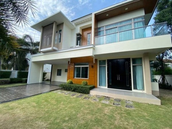 ��ҹ������ ��ͧ�����6,900,000�ҷ 122 ���ҧ��