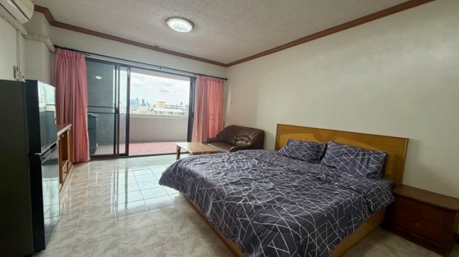 �͹����¢�ҧ 40 ���ҧ����
