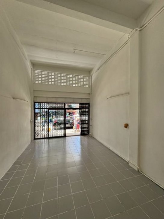 อาคารพาณิชย์2ห้องนอน บางกะปิ อาคารพาณิชย์2ห้องนอน บางกะปิ