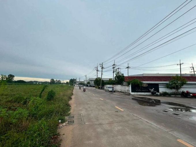 ที่ดิน นิคมอุตสาหกรรมปิ่นทอง ที่ดิน นิคมอุตสาหกรรมปิ่นทอง