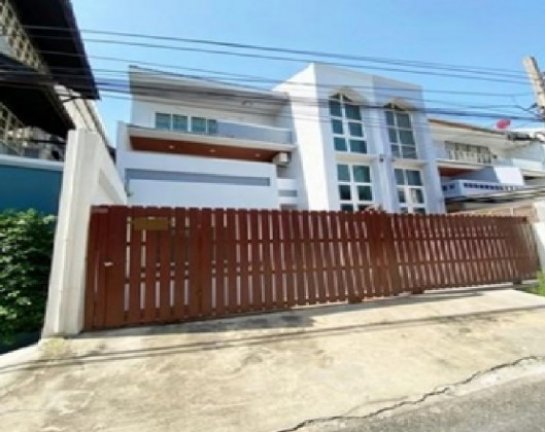�ӹѡ�ҹ������ 30,000-70,000 �ҷ/�.