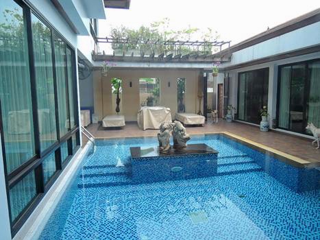 ºҹ Ѳ ͧ / Sale : 2 beautiful houses with Pool and garden Sukhumvit Ekamai BTS 4 BR ºҹ 2 ѧ آԷ ö俿͡  450 sqm 200 sq wah 80 million baht home office § 800 m to main Sukhumvit road