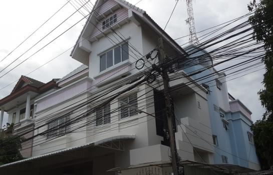 ºҹ  ҹҵҴʴ ¢ҧ House for sale/rent Huaikhwang Ratchada 18 with Office and 6 Bedrooms