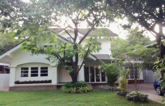 ҹ 140 ҧ 5 ʹ Һҹǹ آԷ  3 ͹ ҷҧ 4  Sukhumvit Prompong garden house for rent, Prompong BTS, can access from Rama 4