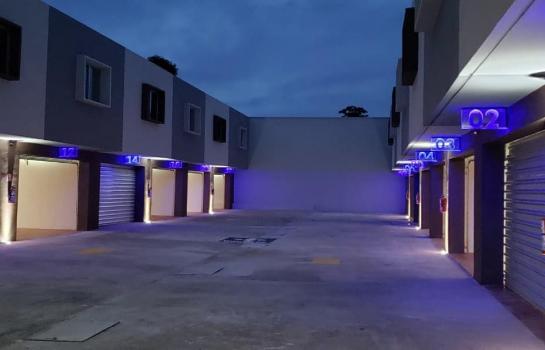 ��áԨ ������